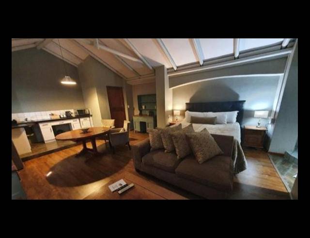 8 BEDROOM HOUSE FOR SALE IN MYBURGH PARK